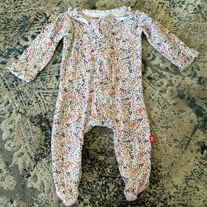 Magnetic Me footie pj